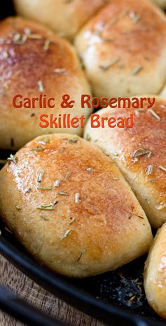 Garlic & Rosemary Skillet Bread