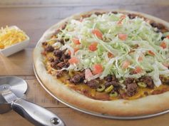 Garth's Taco Pizza