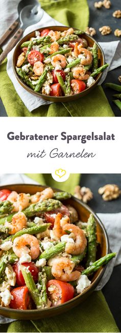 Gebratener Spargelsalat mit Garnelen und Feta