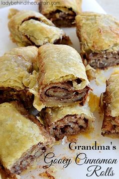 Grandma's Gooey Cinnamon Rolls