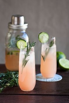 Grapefruit Rosemary Fizz