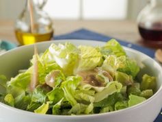 Green Salad With Creamy Feta Dressing