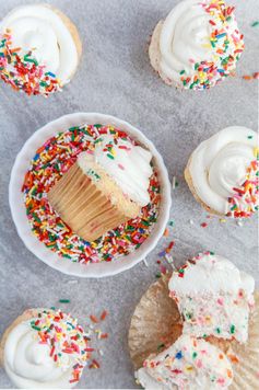 Half-dozen Funfetti Cupcakes
