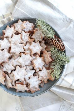 Healthy Almond and Cinnamon Christmas Stars