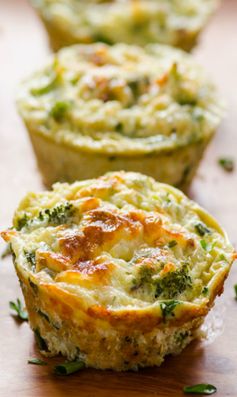 Healthy Breakfast Quinoa and Broccoli Egg Muffins