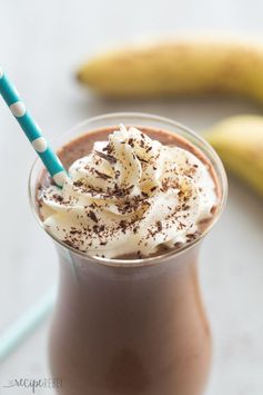 Healthy Chocolate Peanut Butter Smoothie (Chunky Monkey!