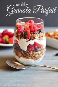 Healthy Homemade Granola Parfait