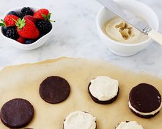 Healthy homemade Oreos (Vegan, Raw, Paleo, Sugar free