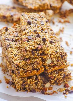 Healthy Quinoa and Chocolate Chip Granola Bars