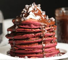 Healthy Red Velvet Pancakes