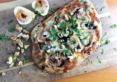 Herbed flatbreads with figs, bacon and balsamic reduction