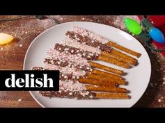 Holiday Pretzel Rods