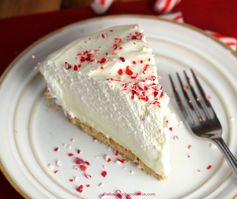 Holiday White Chocolate Peppermint Cheescake Mousse Pie