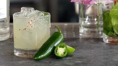 How To Make A Skinny Margarita From Gracias Madre | Happiest Hour