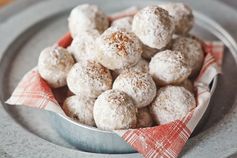 How To Make Spiced Mexican Wedding Cookies