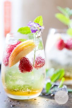 Just Peachy Champagne Spritzer