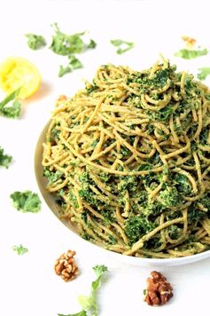 Kale, walnut and avocado pesto