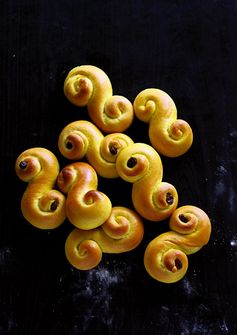 Lussekatter aka Saint Lucia Buns