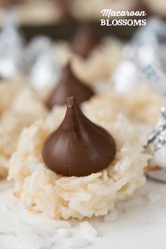 Macaroon Blossom Cookies