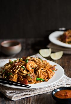 Malaysian Char Kway Teow (Fried Flat Rice Noodles