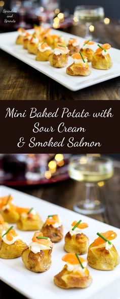 Mini Baked Potatoes with Sour Cream and Smoked Salmon