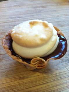 Mini Chocolate Meringue Pie Tarts in Baked Wonton Shells