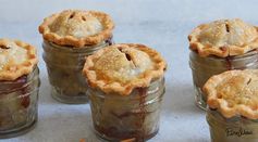 Mini Mason Jar Apple Pies Are Adorable and Delicious