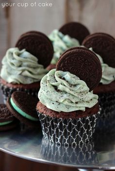 Mint Oreo Cupcakes