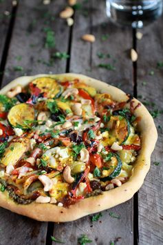 Moroccan Roasted Garlic Pesto and Cashew Pizza