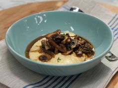 Mushroom Fricassee with Creamy Polenta