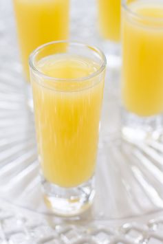 Non Alcoholic Mimosa Made with 7UP