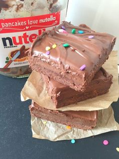 Nutella Chocolate Caramel Shortbread (Millionaire's Bars