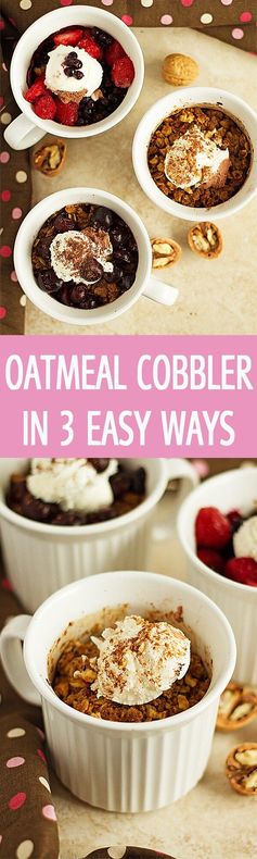 Oatmeal Cobbler in a Mug in 3 Easy Ways