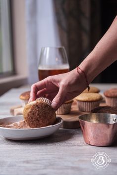 One Bowl Cinnamon Sugar Beer Muffins