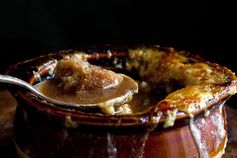 One-Pot French Onion Soup With Garlic-Gruyère Croutons