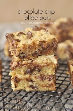 Ooey, Gooey Chocolate Chip and Toffee Bars