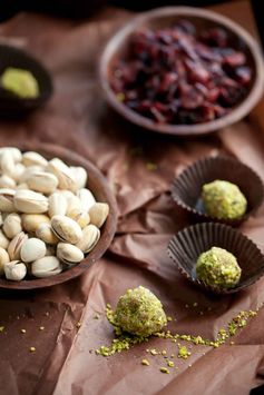 Orange, Cranberry Fruit and Nut Truffles (aka Sugar-Plums