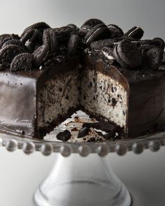 Oreo Cookie and Cream Cheesecake