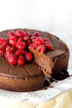 Paleo Flourless Chocolate Cake