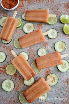 Paletas de pepino con limón