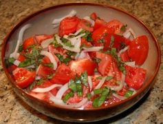 Paradicsomsaláta | Tomato Salad