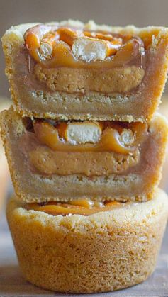 Peanut Butter Caramel Pretzel Cookie Cups