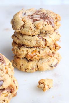 Peanut butter chunker cookies