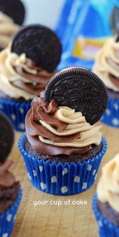 Peanut Butter Swirl Oreo Cupcakes