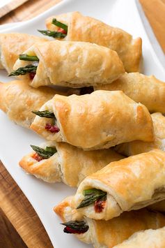 Prosciutto-Wrapped Asparagus Puffs with Four Italian Cheeses and Sun-Dried Tomatoes