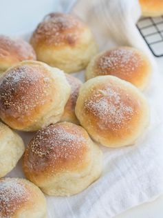 Quick Cottage Cheese Buns