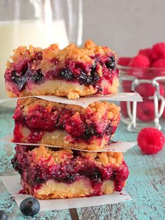 Raspberry Blueberry Crumb Cake