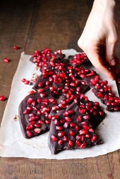 Raw Chocolate Pomegranate Bark