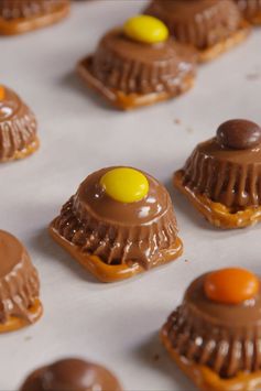 Reese's Pretzel Bites