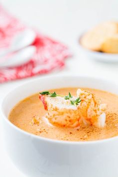 Restaurant-Quality Lobster Bisque